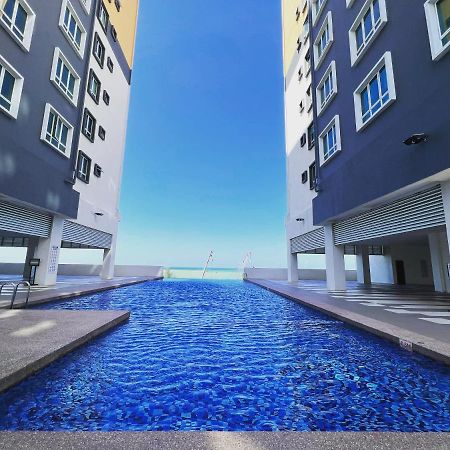 Ureshii Homestay Ladang Tanjung Kuala Terengganu With Pool 외부 사진