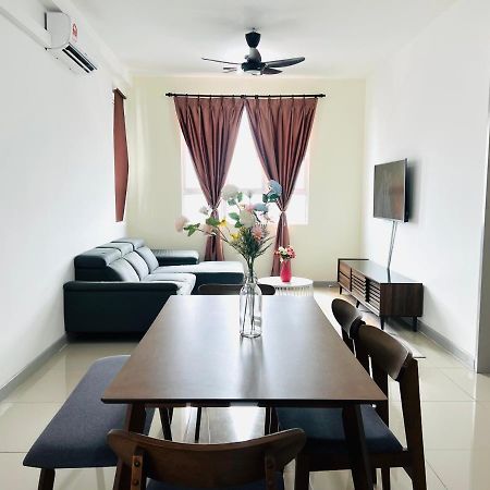Ureshii Homestay Ladang Tanjung Kuala Terengganu With Pool 외부 사진